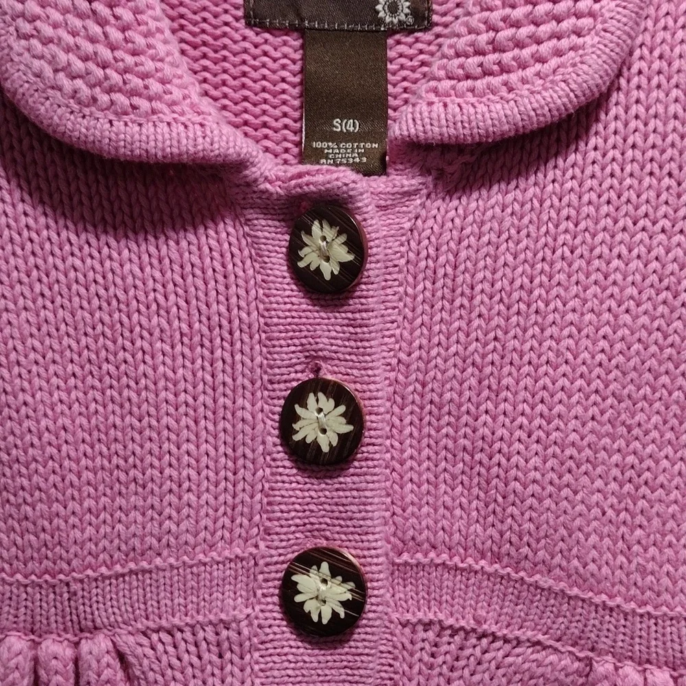 Girl’s Pink Sweater Short Sleeves, 2 pockets 3 Designed Buttons, Kids Size S(4)